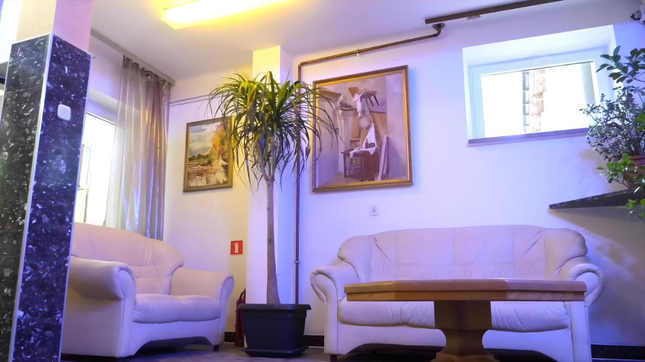 Dukat Hotel Horyniec Ngoại thất bức ảnh